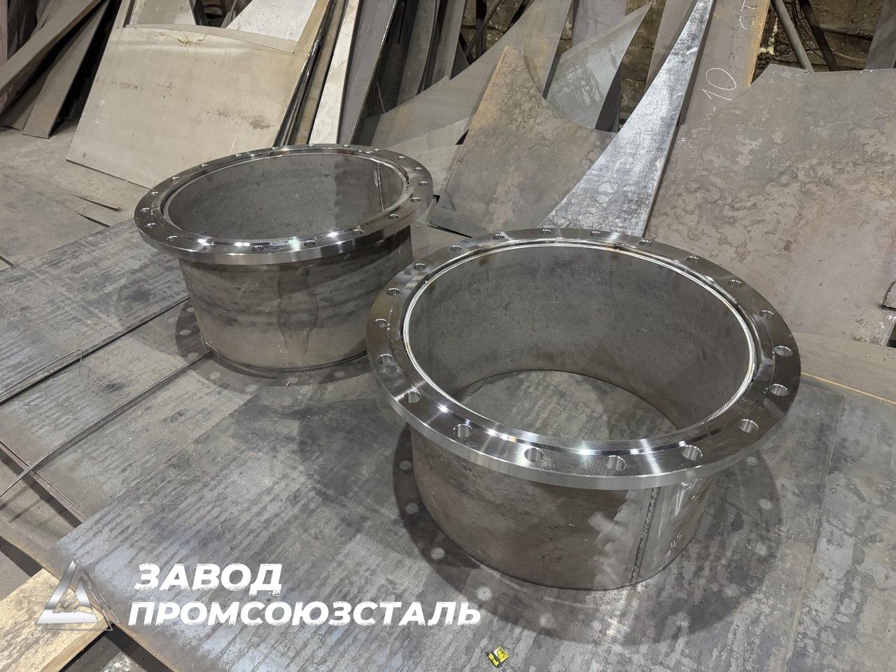 Патрубок с фланцем